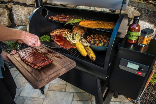 Traeger Pro 575 Black WiFi-Enabled Pellet Grill - Image 8