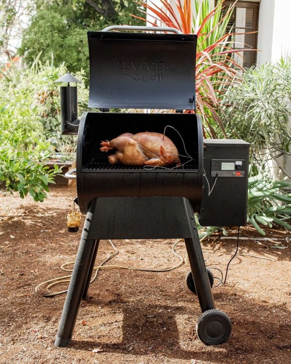 Traeger Pro 575 Black WiFi-Enabled Pellet Grill - Image 12