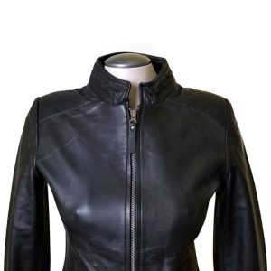 Arianne’s Plain Leather Jacket With Straight Collar - Image 4