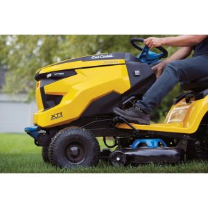 The Cub Cadet® Enduro Series XT1 LT42E 42-in. 56V MAX* Riding Lawn Mower - Image 5