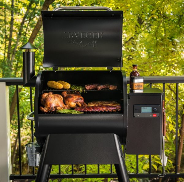 Traeger Pro 575 Black WiFi-Enabled Pellet Grill - Image 15