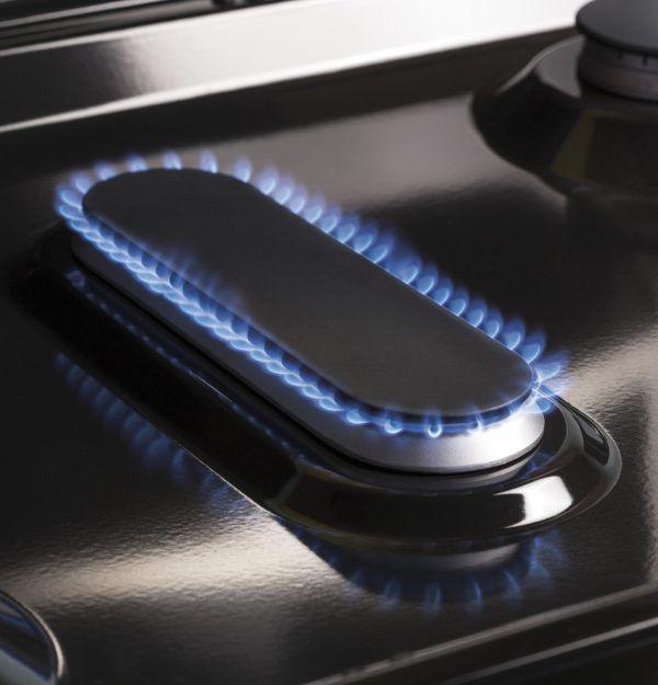 GE 30" Free-Standing Gas Range with Edge to Edge Cooktop - Stainless Steel - Image 7