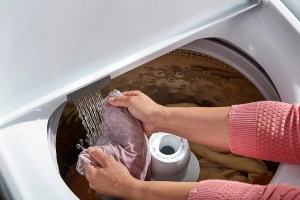 Whirlpool – 4.5 Cu. Ft. Top Load Washer with Built-In Water Faucet – White - Image 5