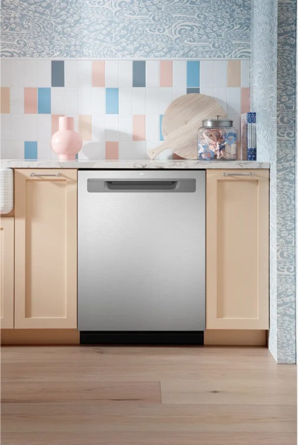 GE 24" Top Control Dishwasher with 3rd Rack and DryBoost - 45 dBA - Stainless Steel - Image 6