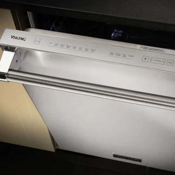 Viking 24" Top Control Dishwasher with Multi Level Power Wash - 42 dBA - Stainless Steel - Image 5