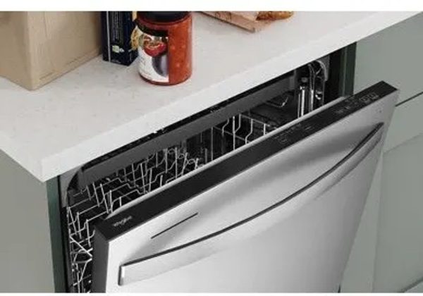 Whirlpool 24" Top Control Dishwasher with QuickWash - 47 dBA - Fingerprint Resistant Stainless Steel - Image 5